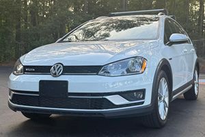 Volkswagen Golf Alltrack SE 2017 d'occasion en excellent état - Product Image 1