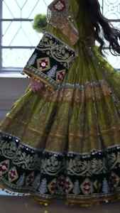 Vestido Maxi Tradicional Afgano Kuchi de Satén, Ecológico, Lavable, de Lujo, Bordado en Contraste, Superventas - Product Image 2