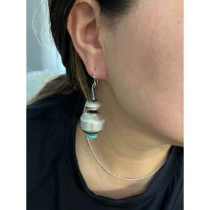 Pendientes Colgantes Sam Begay Vintage Chapados en Oro con Turquesa y Perla de Agua Dulce, Plata de Ley con Estilo Retro - Product Image 2