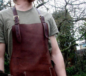 Leather Server <b>Aprons</b> and Waist <b>Aprons</b> Oil-proof Made of High Quality Leather Pockets <b>Work</b> <b>Apron</b> - Product Image 6