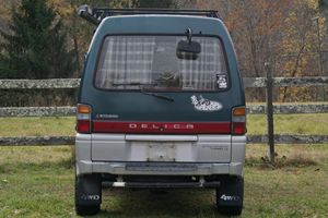 Magnifique Mitsubishi Delica Star Wagon Exceed 4WD de 1993 - Product Image 6