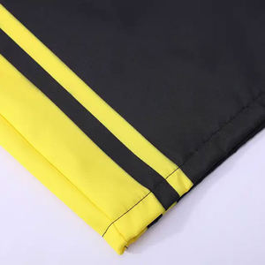 Shorts de hockey sur glace unisexes légers et respirants, brodés, fabriqués au Pakistan, couleur personnalisée, logo, impression par transfert par sublimation - Product Image 4