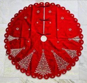 กระโปรงต้นคริสต์มาสวันหยุดที่สวยงามทำด้วยมือพร้อมลูกปัดระยิบระยับเพื่อบรรยากาศที่อบอุ่นตามฤดูกาลและการตกแต่งบ้านตามเทศกาล - Product Image 1