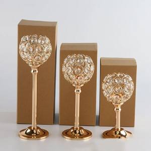 Beau bougeoir en laiton et cristal Dîner romantique aux chandelles élégant, mariage, décoration d'intérieur - Product Image 4