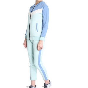 2025 nuevo diseño logotipo personalizado señoras 2 piezas ropa de Fitness chándal transpirable chándal mujeres chándales personalizados 2025 - Product Image 4