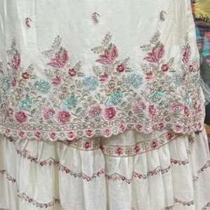 ชุดสูทแฟชั่นอินเดียปักด้วยมือจากนักออกแบบสมัยใหม่สำหรับงานปาร์ตี้สไตล์ดั้งเดิม - Product Image 1