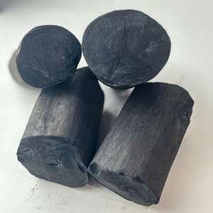 Vente en gros de charbon de bois Halaban d'Indonésie de qualité constante avec une puissance de combustion maximale Prix compétitifs pour le marché russe - Product Image 1