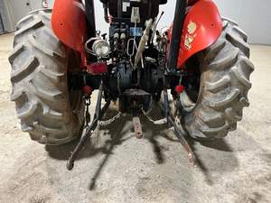 Tracteur Massey Ferguson 243, carburant diesel, avec auvent - Product Image 4