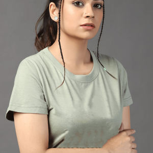 เสื้อยืดผู้หญิง OEM 2025 ขายส่งราคาดีที่สุด ผ้าฝ้าย 100% เนื้อนุ่ม สีพื้น แขนสั้น รับออกแบบโลโก้ ออกกำลังกาย เดินเล่น คุณภาพสูง - Product Image 4