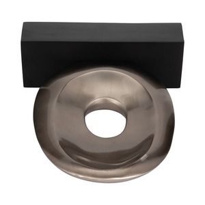 Sculpture de table design, objet décoratif audacieux de haute qualité pour les intérieurs modernes et élégants de maisons ou de bureaux, en provenance d'Inde - Product Image 4