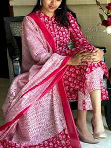 Tendance Vente Chaude Fantaisie Arrivée Indienne Traditionnelle Rayonne Kurti Pantalon Avec Dupatta Avec Numérique Imprimé Travail À Bon Marché - Product Image 4