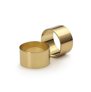 Servilleteros de latón de aspecto real, servilletero de forma redonda con acabado dorado para el hogar, boda, cena, fiesta, decoración de mesa - Product Image 1