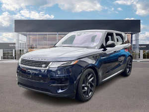 Land Rover Range Rover Sport P360 SE 2023 d'occasion, construit pour le confort - Product Image 2