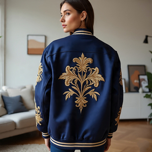 2024 moda de invierno chaquetas universitarias de béisbol para mujer chaqueta universitaria de bombardero bordada personalizada abrigo universitario con botones para mujer - Product Image 5