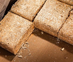 Biomass Wood Pellet Fuel <b>Logs</b> Sawdust Briquette Cylindrical Shaped Energy Blocks - Product Image 4