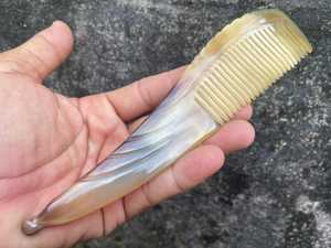 Peine de Pelo de Cuerno Natural Orgánico Hecho a Mano, Pulido, Tradicional, Duradero y de Alta Calidad para un Cabello y Cuero Cabelludo Saludables - Product Image 6