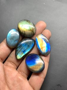 Multi Purple Jasper Labradorita natural Cabujón con parte posterior plana Mezcla de tamaños y formas Piedra preciosa suelta para la fabricación de joyas - Product Image 2