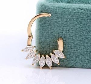 Pendiente de aro de diamante de moissanita de corte Marquesa, hermosos pendientes de plata esterlina personalizados y regalo de compromiso para ella - Product Image 2