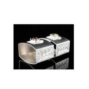 Rond de serviette de mariage en forme de carré argenté Rond de serviette de table de designer Anneaux de serviette faits à la main - Product Image 1