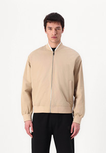 Nueva chaqueta universitaria de lana de diseño personalizado para hombre, tipo de cierre, bolsillos con botones, chaqueta universitaria de bombardero de béisbol Letterman - Product Image 5