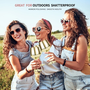 Verres à vin modernes en laiton Divris, gobelets à bord doré 300 ml, design minimaliste et écologique pour les fêtes, verrerie à pied de forme ronde - Product Image 2