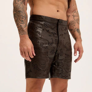 Shorts pour hommes de haute qualité durables avec fermeture à bouton et braguette Shorts en cuir pour hommes Produits de vente chauds en cuir - Product Image 3