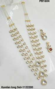 อินเดียแฟนซีแบบดั้งเดิม Motipearl & kundan สร้อยคอยาวสีทองมุกพร้อมชุดต่างหูที่เข้ากันกับผู้หญิงและเด็กผู้หญิง - Product Image 2