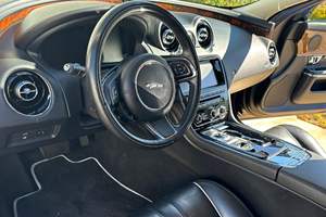 JAGUAR XJ R-SPORT 2018 d'occasion, conduite à gauche/droite - Product Image 4