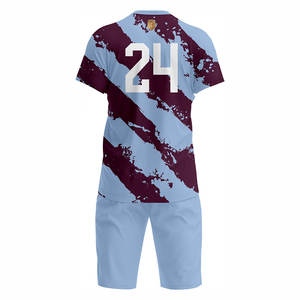 Ventes en gros de maillots de football en polyester 100% bon marché, kits de sublimation, uniformes de football personnalisés pour hommes, ensembles de vêtements de football avec logo - Product Image 3
