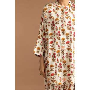 Conjunto de Dos Piezas para Mujer, Estampado Dobby Color Crema, Tela Crepé, Top de Manga Tres Cuartos, Tallas XXS y XS, para Oficina - Product Image 6