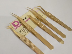 Pinzas de pestañas con estampado de estrellas de acero inoxidable personalizadas profesionales, agarre de pestañas de corazón chapado en oro, precisión duradera personalizada - Product Image 6