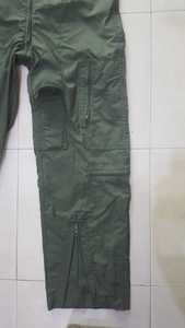 ชุดเครื่องแบบนักบินสำหรับผู้ชาย ใช้สำหรับสายการบิน ผลิตจากโพลีเอสเตอร์ 100% - Product Image 5