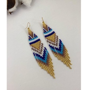 Pendientes de cuentas de semillas de cristal tejidos a mano para boda, joyería de estilo bohemio con borla larga para mujer - Product Image 2