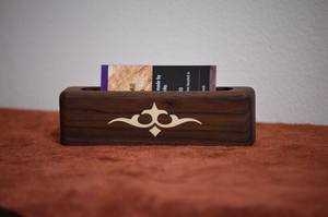 Elegante Tarjetero de Madera Maciza Vintage Hecho a Mano para Tarjetas de Crédito, Duradero, de Alta Calidad, con Acabado Pulido Suave - Product Image 6