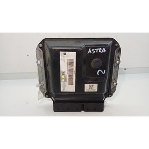 MOTEUR CENTRALINE OPEL Astra J 55577647/MB275800-8884 A17DTJ diesel 1686 (09>) - Product Image 1