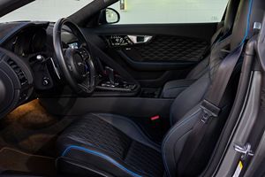 OFERTA ESPECIAL 2017 JA-GU-AR F-TY-PE S-V-R COUPÉ SUPERCARGADO AWD V8 CILINDROS TRANSMISIÓN AUTOMÁTICA - Product Image 5