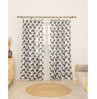 Rideaux et cantonnières en coton 100% pour une gestion élégante de la lumière, design classique, occultants, éco-responsables, pour une maison moderne