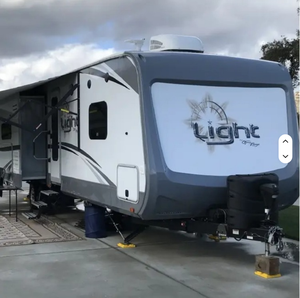 Remolque H-i-g-h-l-a-n-d R-i-d-ge L-i-g-h-t 272RLS USADO del 2017 con descuento, listo para la venta - Product Image 1
