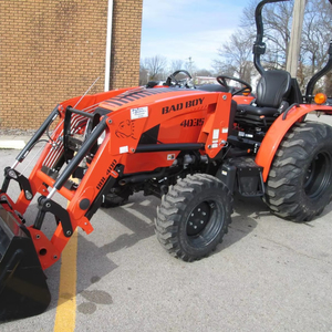 Tractor Agrícola Usado Bad Boy 4035H 4x4 con Bomba y Motor de 22HP, Alta Productividad, EN VENTA - Product Image 1