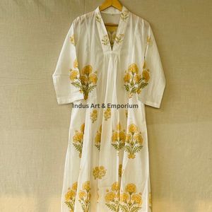 Hermoso Vestido de Algodón con Estampado Floral, Vestido para Uso Casual, Vestido con Estampado a Mano - Product Image 5