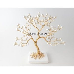 Nouvellement Arrivée Vente Chaude Top Qualité En Métal De Haute Qualité Plaqué Or Et Boules Blanches Arbre Designer Sculpture Maison Chambre Décor - Product Image 1