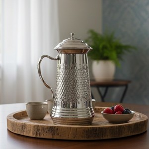 Pichet à eau classique en acier inoxydable 1,5 L – Design moderne et luxueux, durable, idéal pour les soirées vin - Product Image 1
