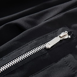Venta al por mayor Hombres Slim Fit Varsity Jacket Ropa deportiva ligera con bolsillo de botón - Product Image 4