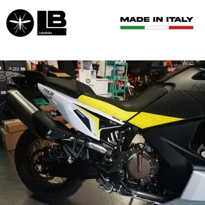 Adesivi 3D per Moto Husqvarna Norden 901, Decorazioni per Pannelli Laterali - Product Image 4