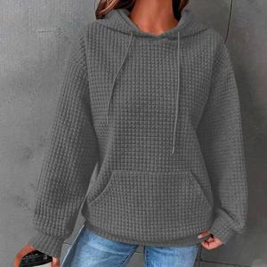 Pull d'hiver pour femme en tricot gaufré à épaules tombantes, sweat-shirt oversize OEM uni thermique 100% coton à manches longues avec poches kangourou - Product Image 1