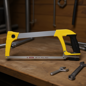 Scie à métaux Stanley 305 mm, robuste et de haute qualité, pour la découpe - Product Image 3