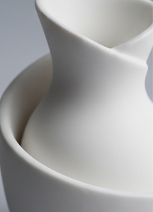Juego de Decoración Escultural Artística Contemporánea Minimalista en Blanco y Negro con Textura de Jarrón, Venta al por Mayor - Product Image 5