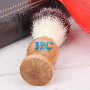 Brocha de Afeitar para Hombre de Calidad Premium Hooper Company, Pelo Sintético, Mango de Madera Negra, Color Personalizable, Sostenible, Envío Rápido, Bajo Costo - Product Image 2