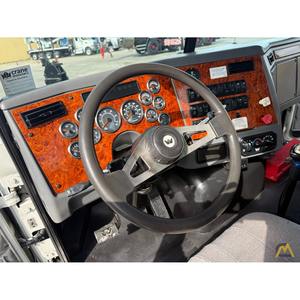 Camion grue NBT45 National 2012 d'occasion - Product Image 2