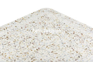 Table basse en bois UrbanLuxe, table de salon carrée moderne avec finition en bois naturel et rangement - Product Image 3